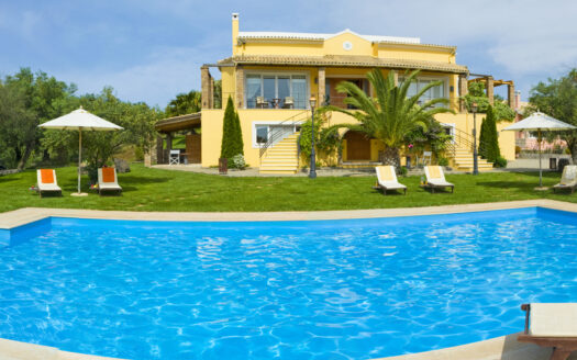 1000m2 property in an amazing setting