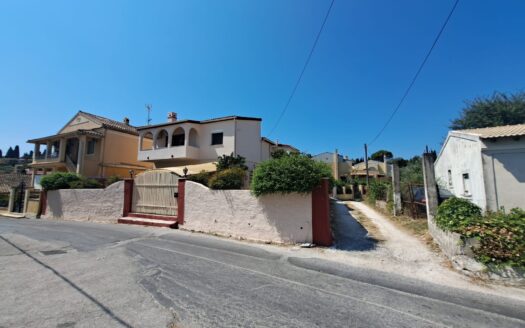 Spacious 4-Bedroom Family Home close to Corfu town
