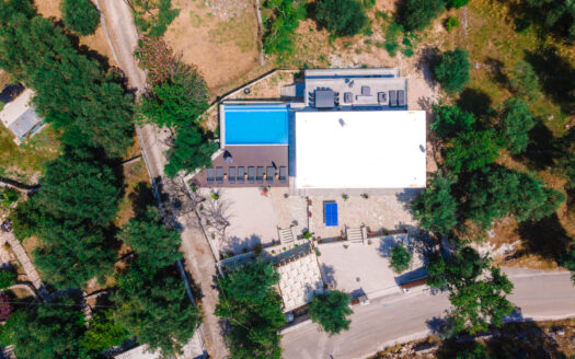 Exclusive Brand new 5 bedroom villa beside Barbati