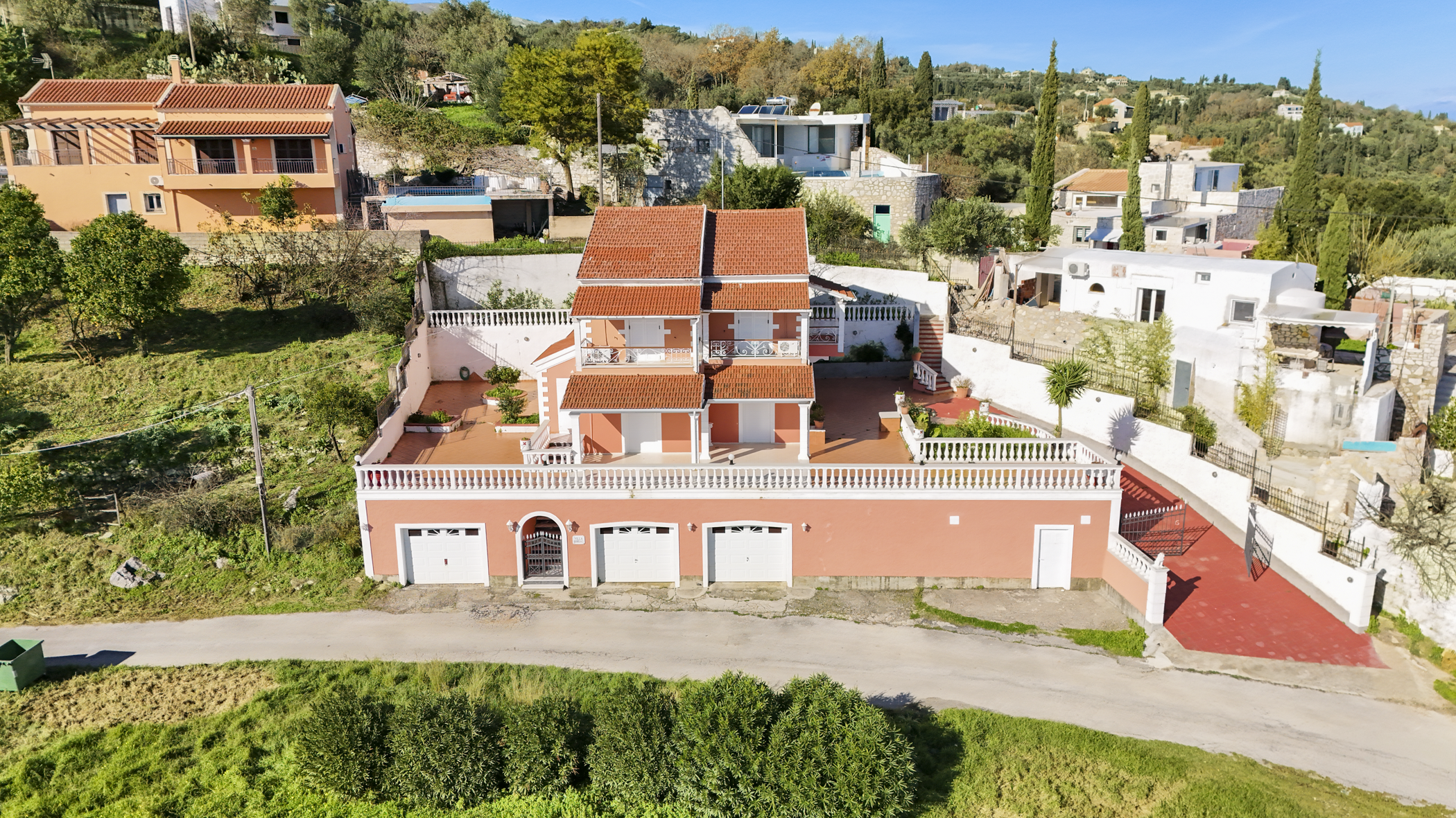 House in Palaio Chorio - view 1