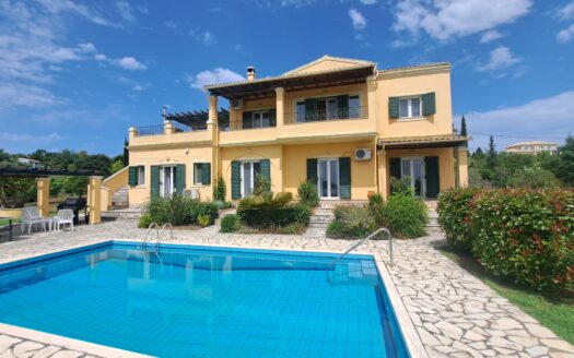 SOLD – 4 Bedroom villa with beautiful views