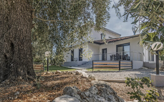 Modern 4 bedroom house in Central Corfu