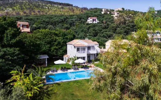 Beautiful beachfront villa for sale in North Corfu