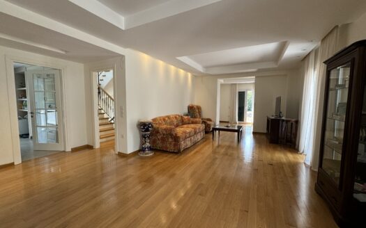 Beautiful 4 bedroom house in Gouvia