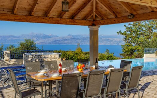 Beautifully appointed 6 bedroom villa with impressive sea views in Loutses