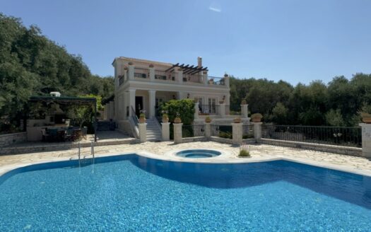 Beautiful beachfront villa in Kassiopi