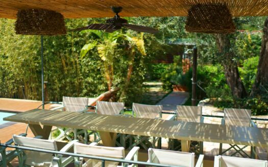 Beautiful Seaside Estate in North Corfu – A Unique Investment Opportunity