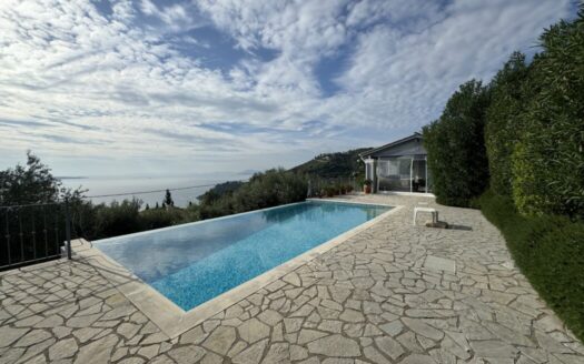 Beautiful 3 bedroom villa with beautiful sea views