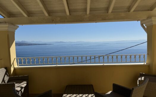 Beautiful 4 bedroom villa with sea views