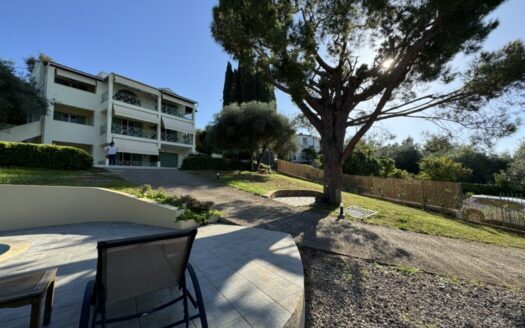 Villa with Sea Views in Kommeno, Central Corfu