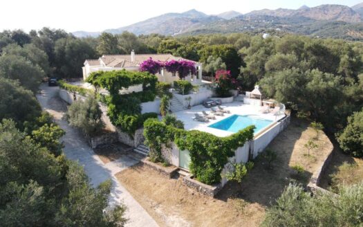 Idyllic 3 bedroom Villa in Pelekito with sea views