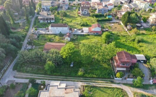 4 bedroom house for sale on the edge of Corfu Town