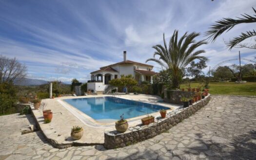 Impressive 5 Bedroom Lifestyle Home Centrally Located