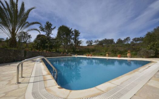 Impressive 5 Bedroom Lifestyle Home Centrally Located