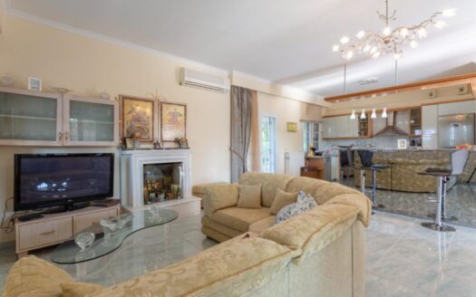 For Sale: Detached Villa with private pool in Dragotina, Corfu