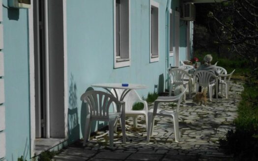 Spacious 10-Bedroom Apartment Complex in Skripero – A Prime Investment Opportunity