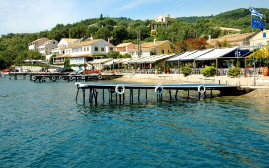 Idyllic 4 Bedroom Property with Pool in Agios Stefanos North East