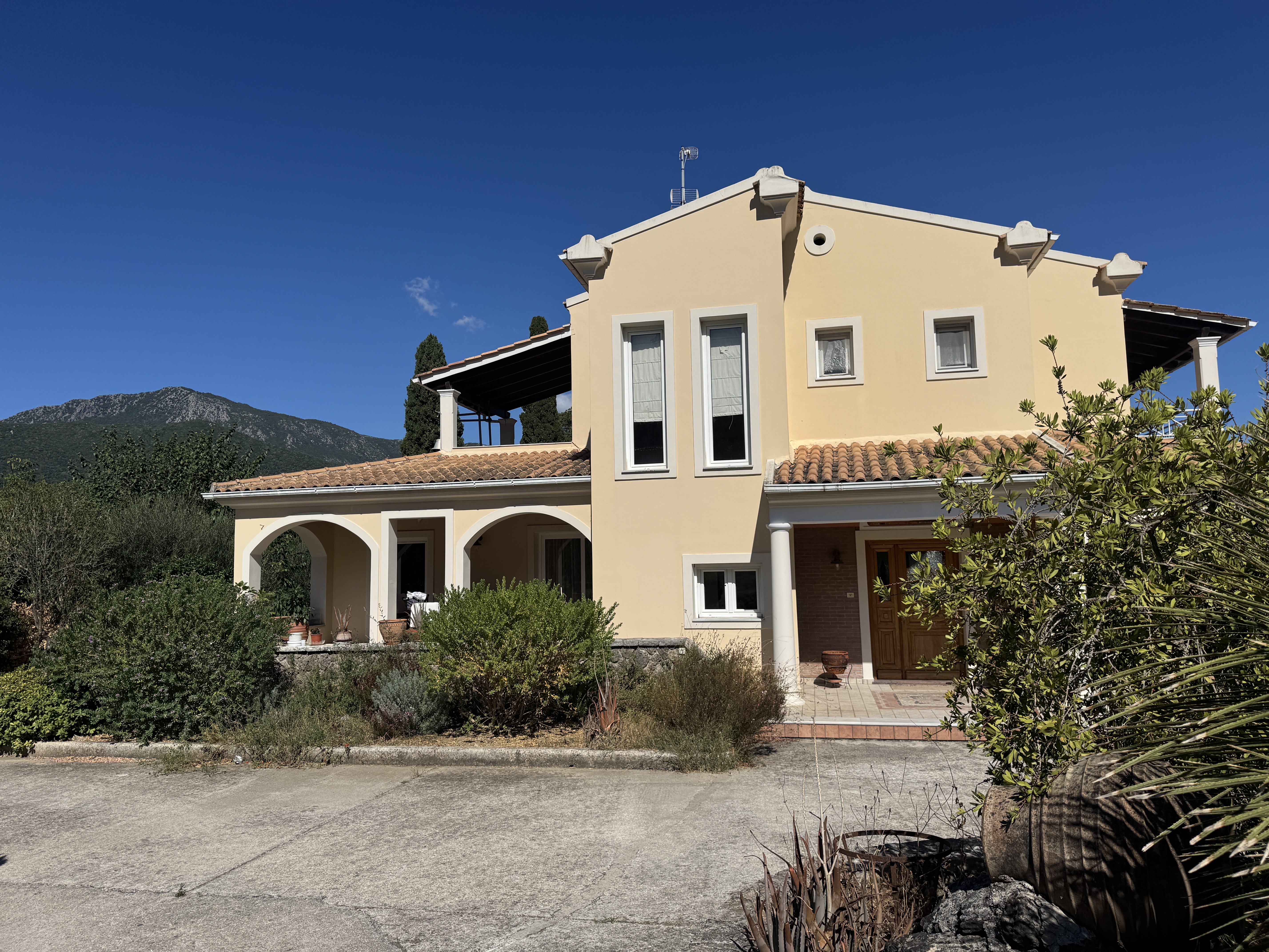 House in Ypsos - view 1