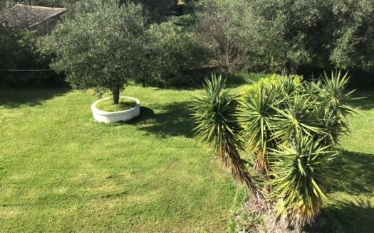 Secluded 2 bedroom home near Roda Beach