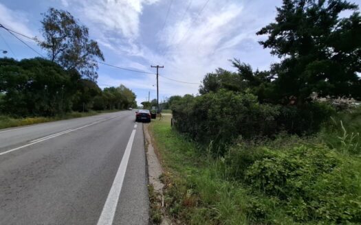Plot opportunity in Ethniki Palaiokastritsas road with facility permissions