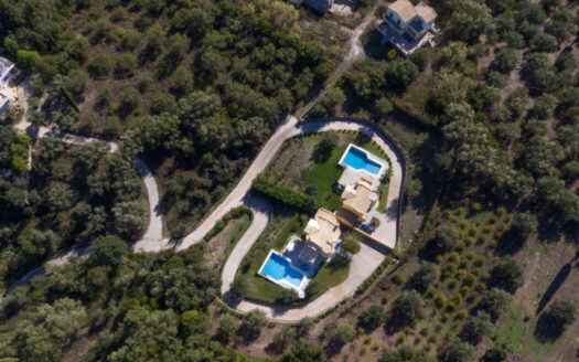 Modern  4-Bedroom Villa with Pool and Garage on a Spacious 2,000 sqm Plot