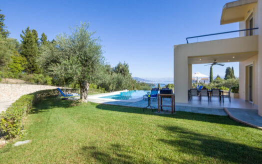 Modern  4-Bedroom Villa with Pool and Garage on a Spacious 2,000 sqm Plot