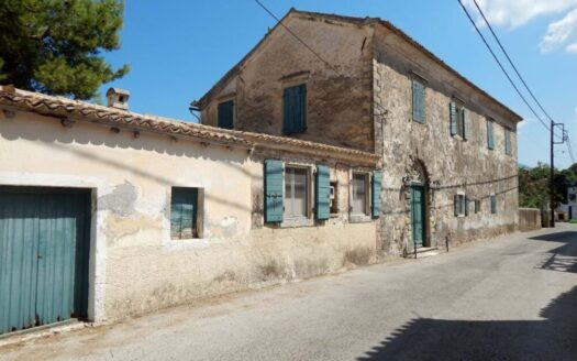A True Treasure: Restored 16th Century Manor House with Development Potential