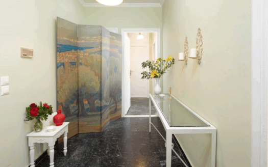 Renovated 2-Bedroom Apartment with Balcony in Kanoni