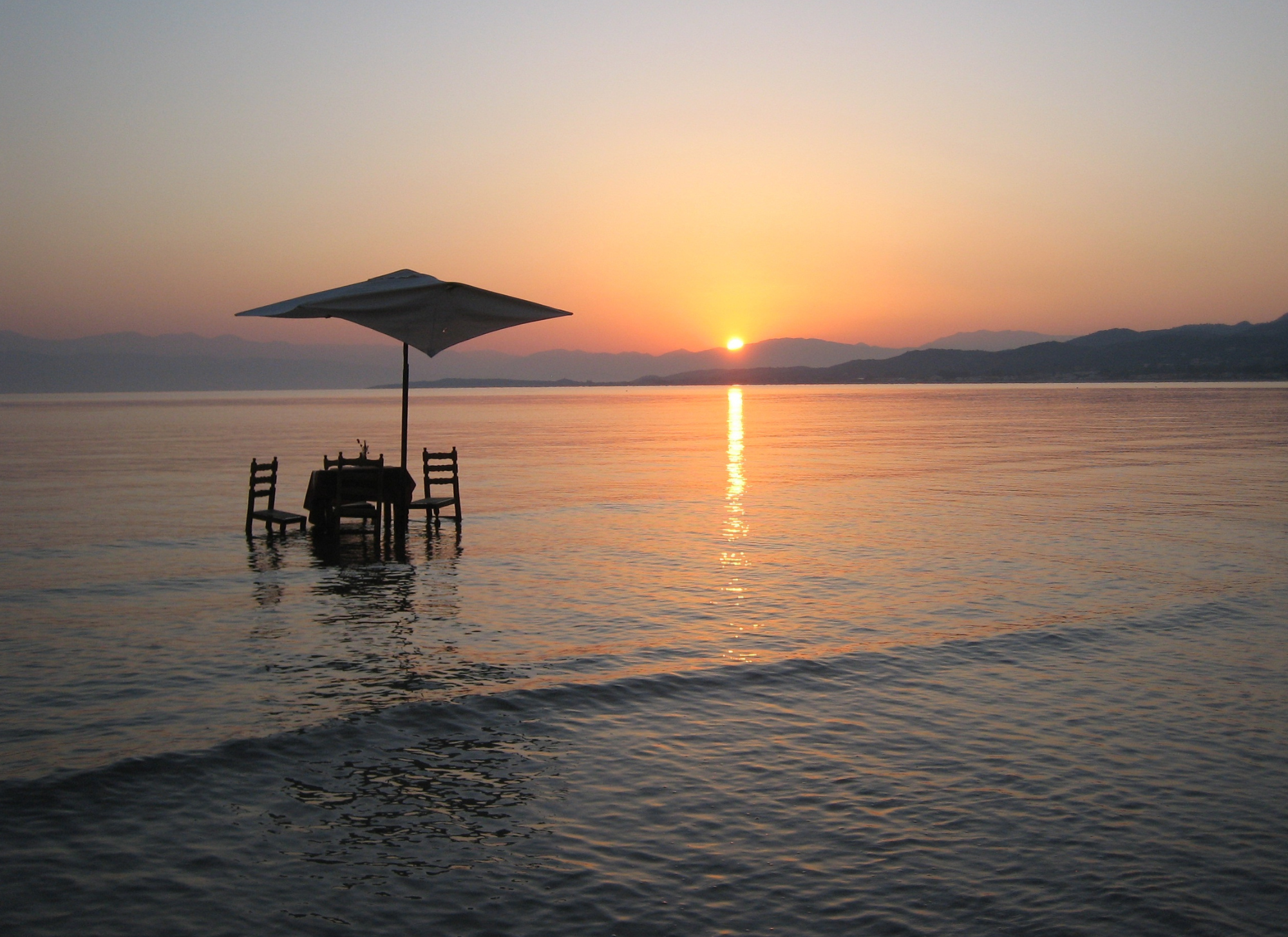 A beautiful coastal Greek property with sea views, perfect for 2025 real estate buyers in Greece.

