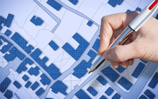 Map comparing property options available for €200,000 in Greece and other European countries for potential buyers and investors.