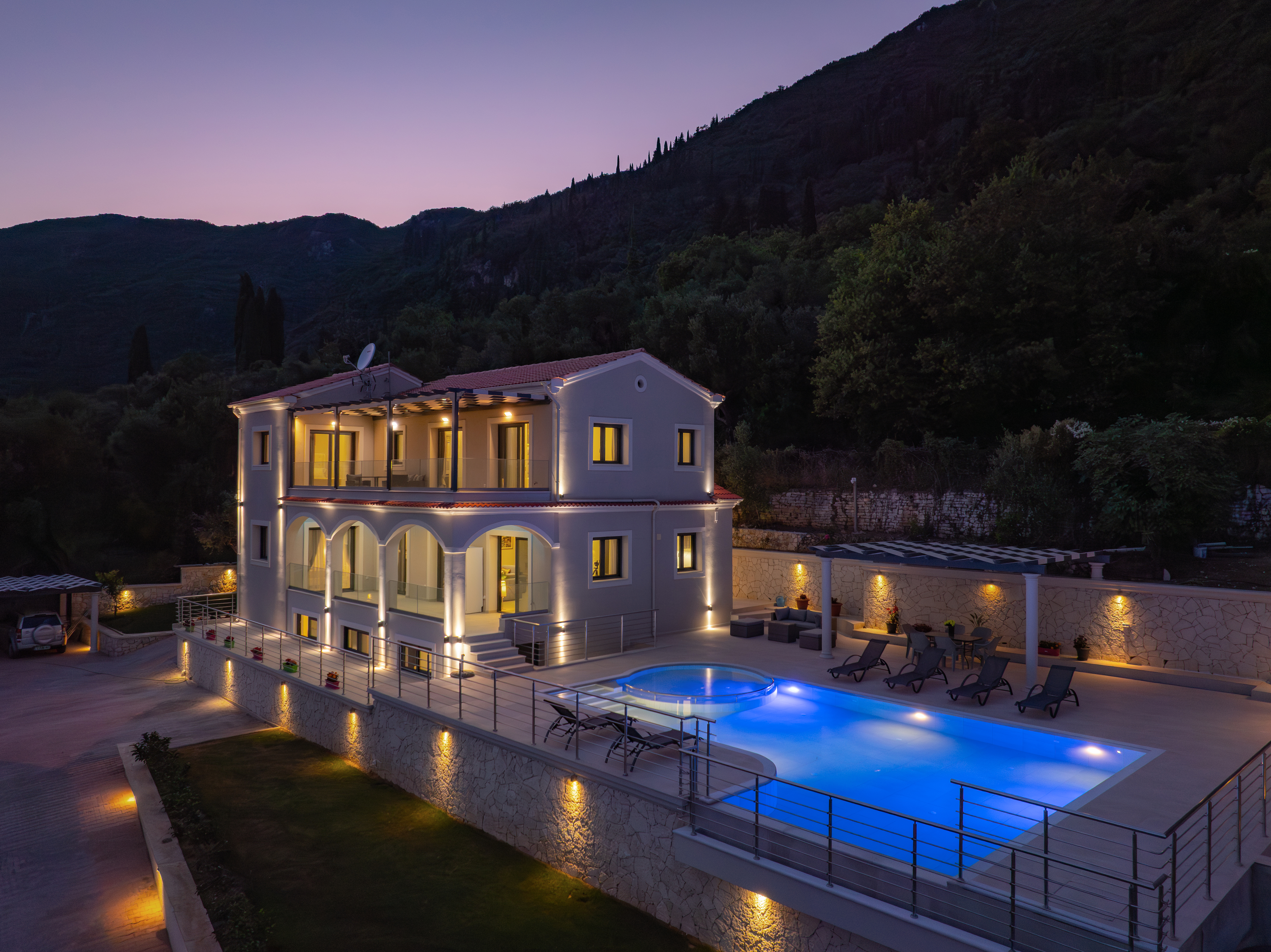 Villa in Agios Markos - view 1