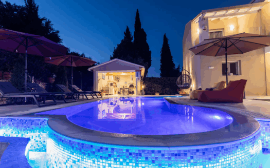 Modern 3 Bedroom Villa with Spacious Grounds in Kontokali