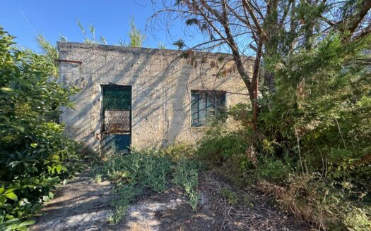 Village Property with Renovation Potential in Vatos