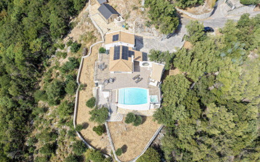 Detached Villa in Vigglatouri, Corfu – 3 Ensuites, Pool, Big Sea Views & Expansion