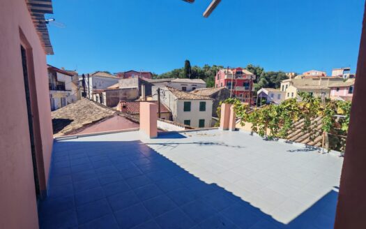 Authentic Greek Living – Restored Apartment with Rooftop Terrace in Corfu Town