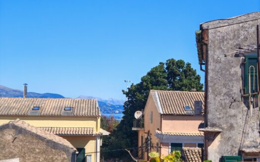 Authentic Greek Living – Restored Apartment with Rooftop Terrace in Corfu Town