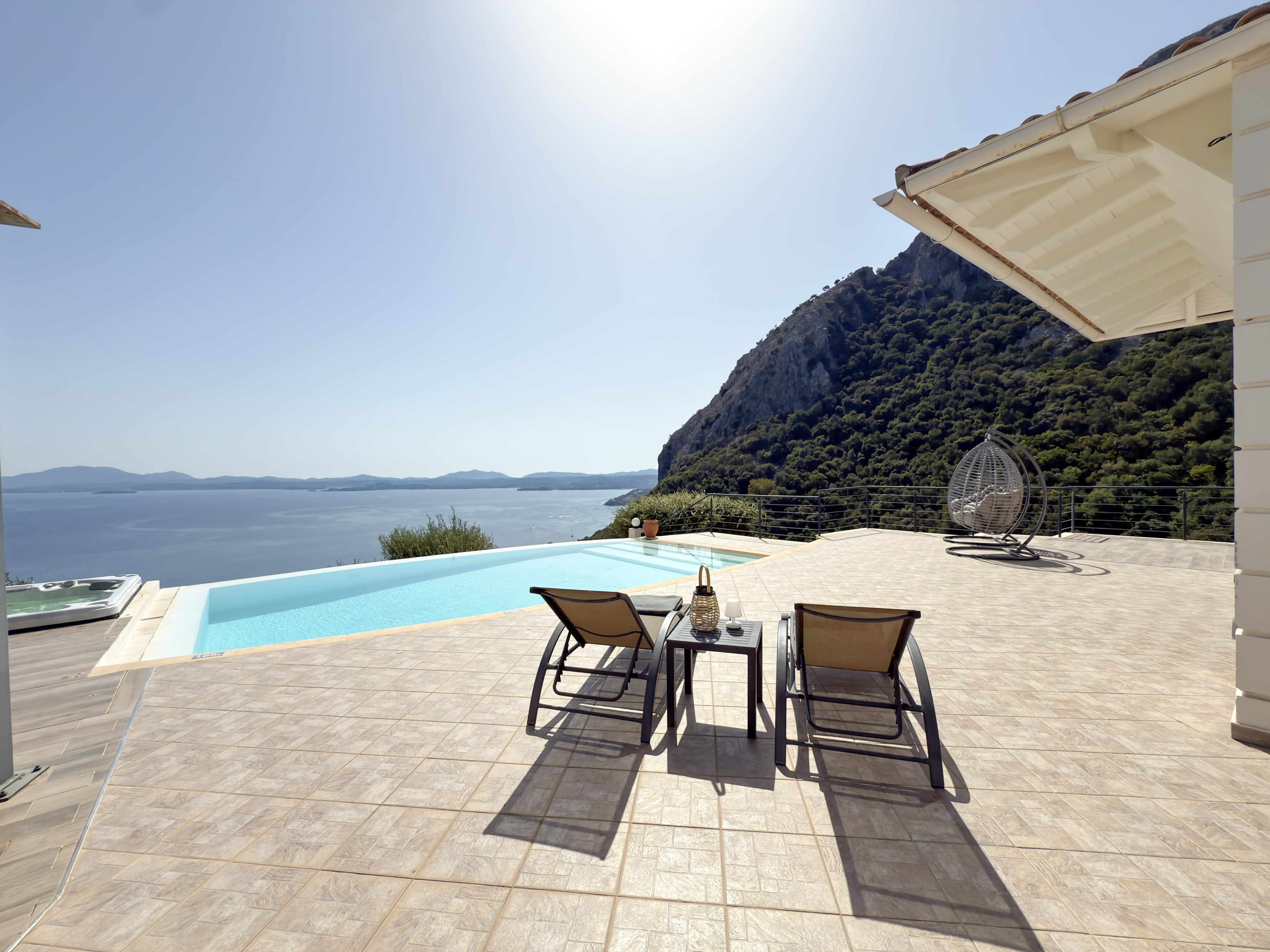 Villa in Vinglatouri - view 1