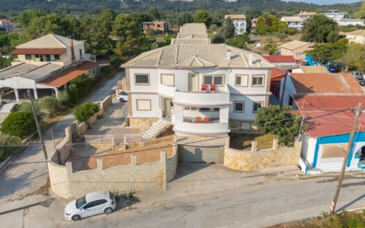 Spacious Villa with Sea and Mountain Views in Agios Georgios