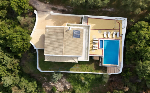 4 Bedroom Modern Villa in Messoghi