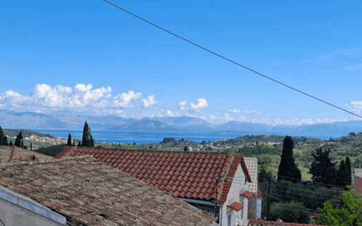 Traditional Maisonette with Renovation Potential, Argyrades Village