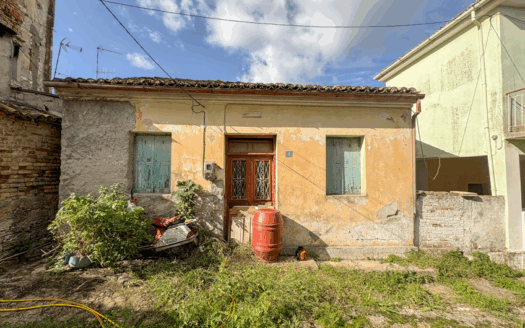 Traditional Village House  in Central Lefkimi