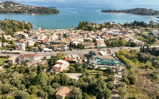 200m² House on 4,000m² Land