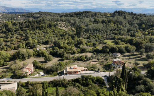 Authentic Stone Residence with Separate Studio and Easy Access to West Coast Beaches