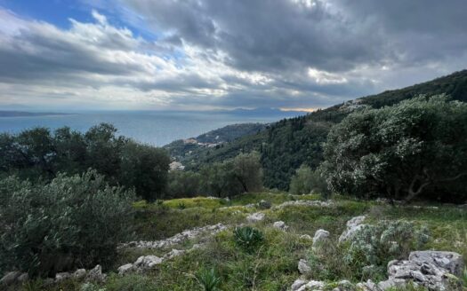 Kentroma, Corfu – Plot With 188m² Construction Rights