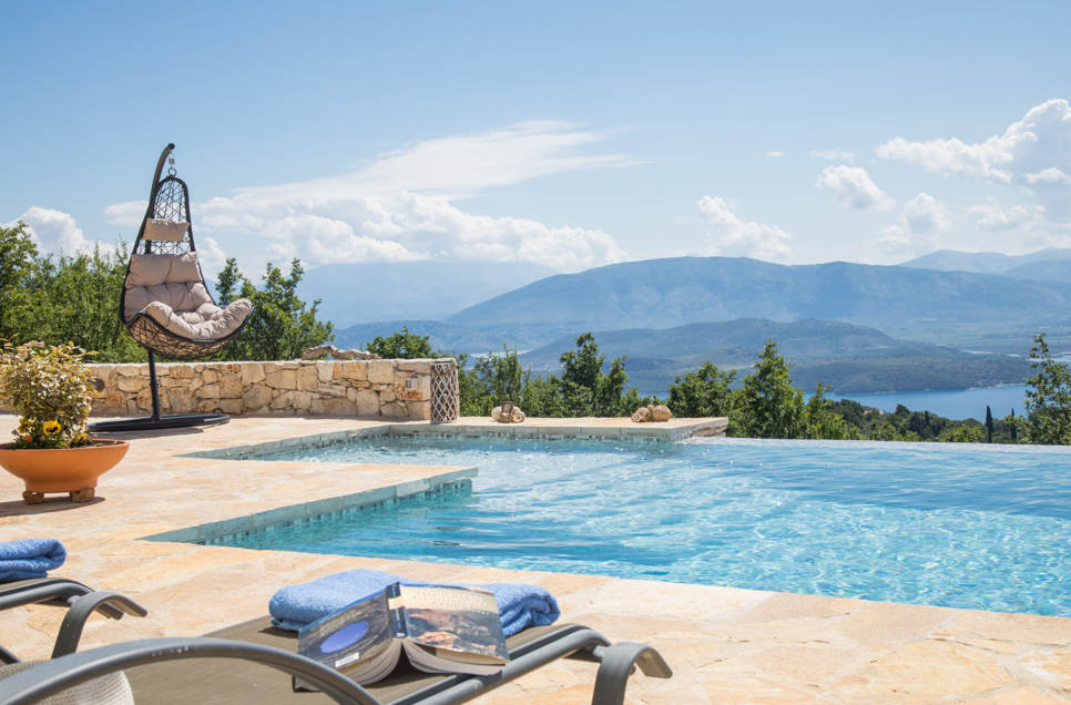 Villa in Pigi - Image 2