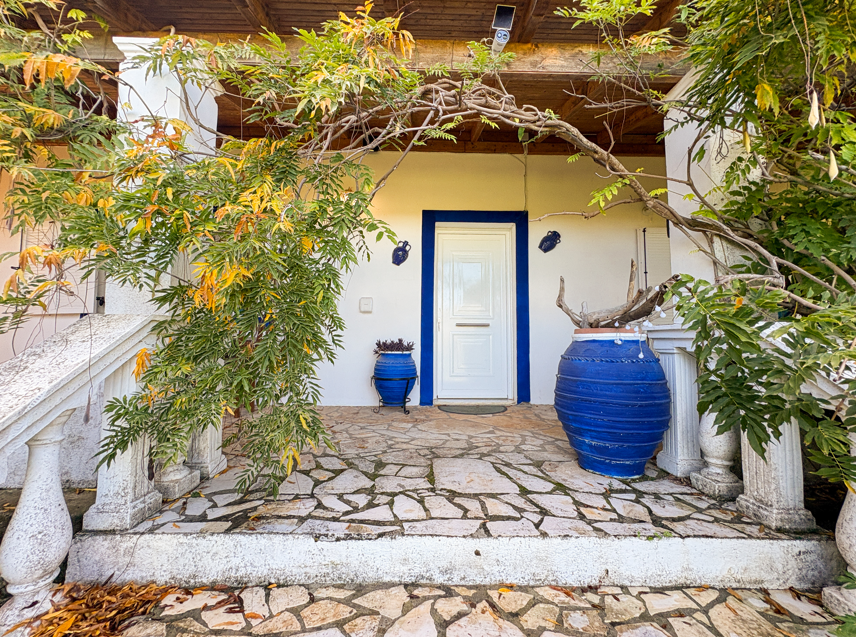 House in Agios Ioannis - view 1