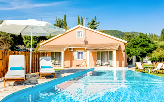 Private Villa on a 4,700 m² Plot Near Liapades & Palaiokastritsa