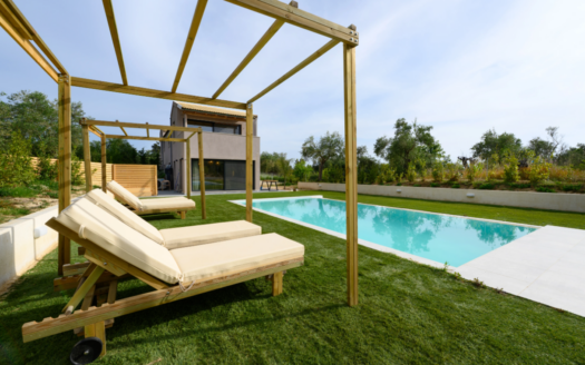 4-Bedroom Villa with Pool and Mountain Views in Moraitika