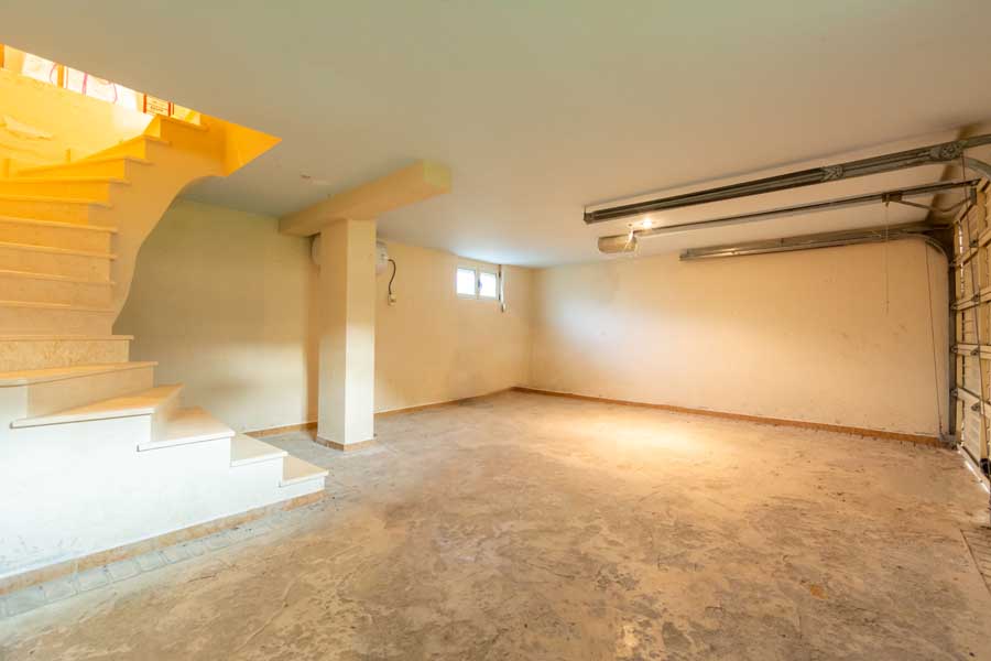 Listing photograph 18 of 21 of the house in Argirades, published by Chase Real Estate Corfu.