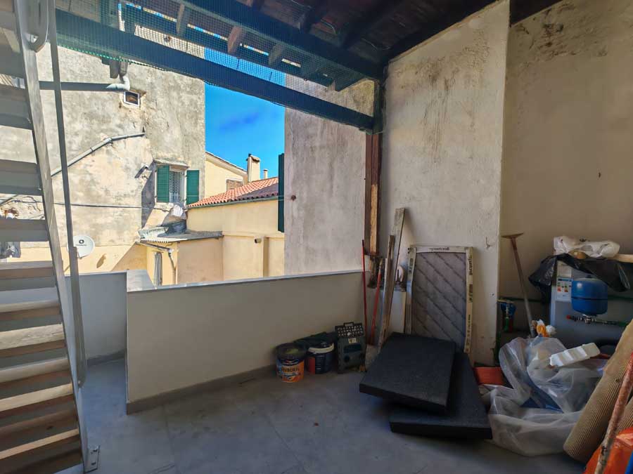 Listing photograph 16 of 26 of the apartment in Corfu Town, published by Chase Real Estate Corfu.